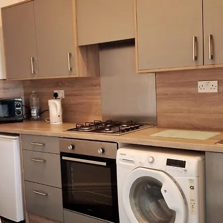 Apartment One Bedroom House By Brookland Serviced Short Lets Leedswith Free Wifi Leeds (West Yorkshire)